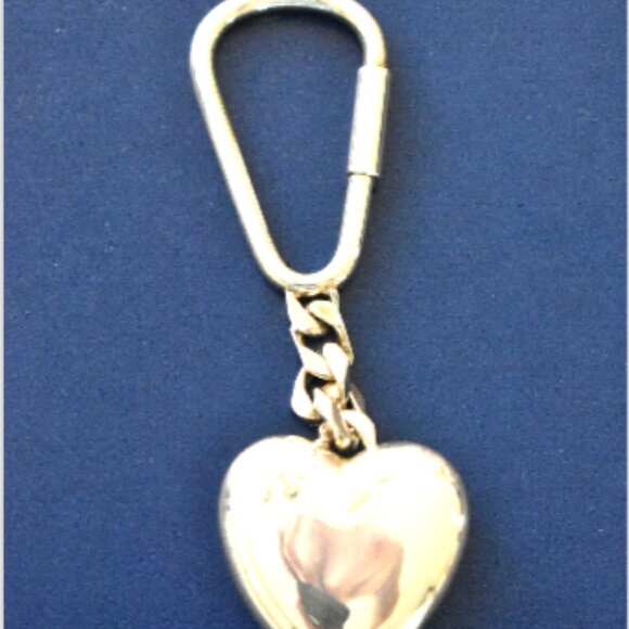 TIFFANY & Co. Heart Tag Charm Sterling Silver Key Chain Ring - Picture 1 of 4